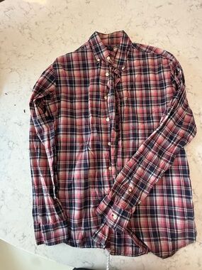 GAP Men's Red and Navy Plaid Button-Down Shirt